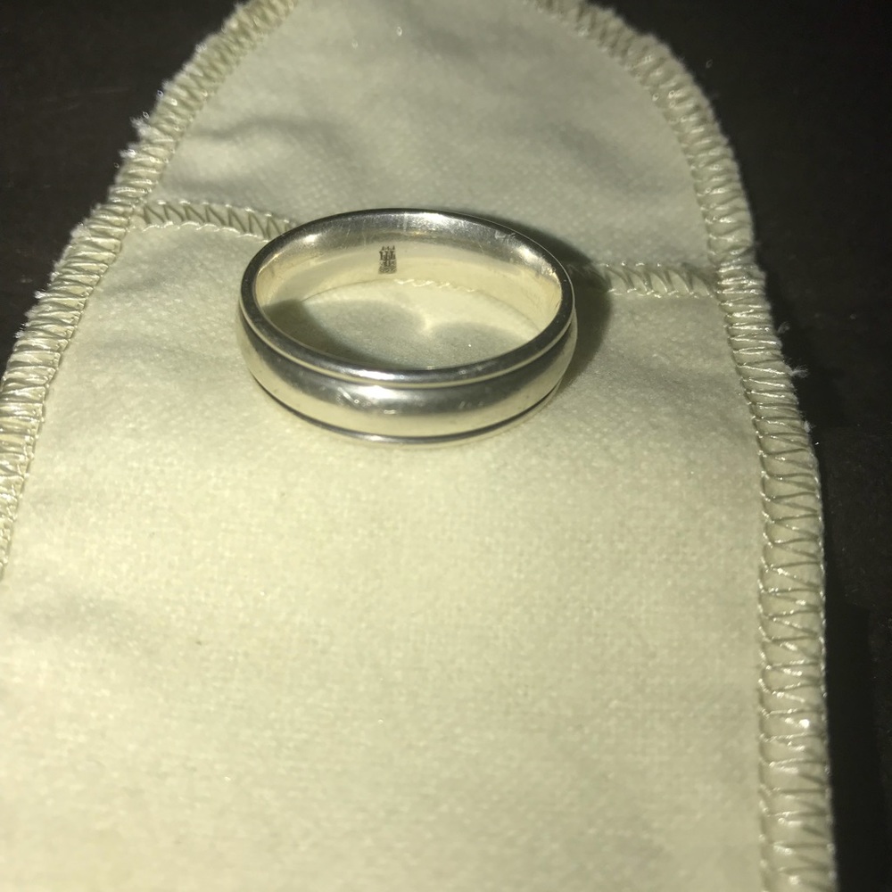 James Avery Mens Wedding Band